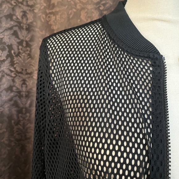 Victoria Sport Black Mesh Bomber Style Jacket Size Medium NWOT - Picture 7 of 10